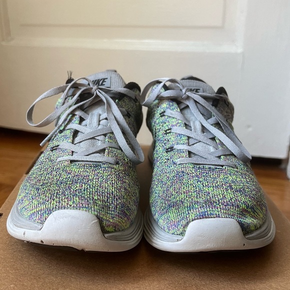 Nike Lunar Running Shoes - Picture 4 of 6